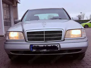 Mercedes-Benz C 280 Elegance Automatik Lederausstattung Bild 2