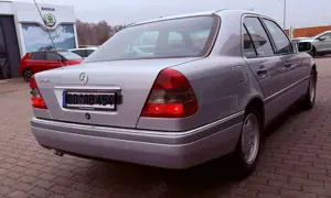 Mercedes-Benz C 280 Elegance Automatik Lederausstattung Bild 5