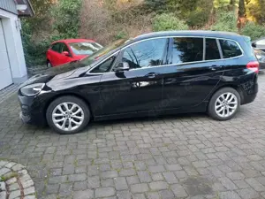 BMW 218 218 d Gran Tourer xDrive Avantage AHK