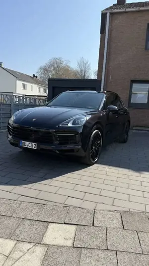 Porsche Cayenne S   Approved 07/2027