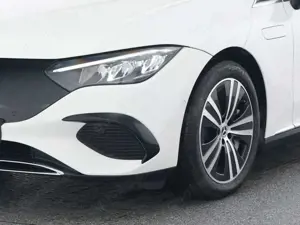 Mercedes-Benz EQE 350 Advanced Paket/Memory Paket/Winter Pake Bild 4