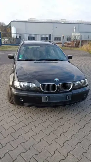 BMW 320 320i touring