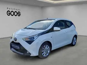 Toyota Aygo X-Play Team D Apple CarPlay Android Auto Musikstre