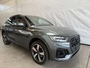 Audi Q5 45TFSIquattro Sline Pano Leder SpSitz 360 BO