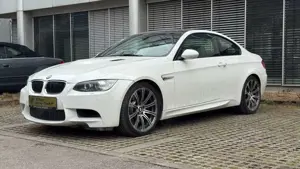 BMW M3 Coupe DKG LCI*Leder*Bi-Xenon*netto: 32.605€ Bild 2