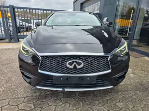 Infiniti Q30 1.5 d Navi 80KW Bild 2