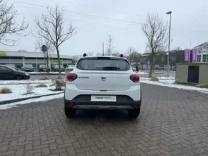 Dacia Sandero Stepway Comfort TCe 90 Automatik Bild 3