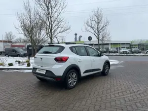 Dacia Sandero Stepway Comfort TCe 90 Automatik Bild 4