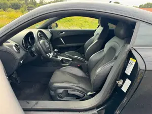 Audi TT TT Coupe 1.8 TFSI 2x S Line Bild 5
