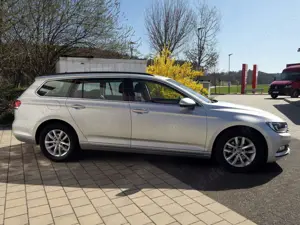 Volkswagen Passat Variant Comfortline BMT DSG Navi AHK LED Kamera Bild 4
