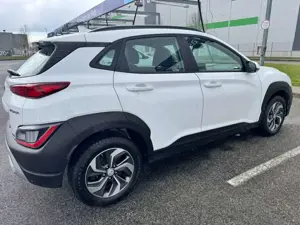Hyundai KONA 1.6 GDI DCT Hybrid Style Bild 2