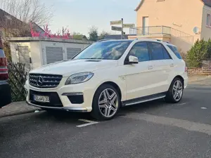 Mercedes-Benz ML 63 AMG ML 63 AMG 4Matic AMG SPEEDSHIFT 7G-TRONIC
