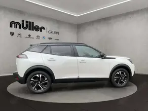 Peugeot 2008 e- GT Bild 5