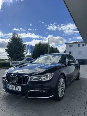 BMW 740 740i