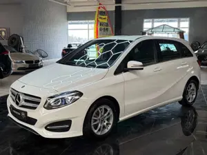 Mercedes-Benz B 200 Urban DCT LED Business Navi Tempo Klima