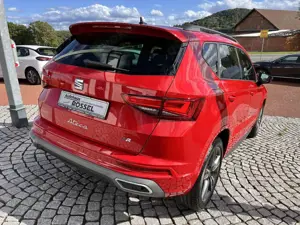 SEAT Ateca 1.5 TSI DSG FR Alu 18" ACC Navigation LED RFK SHZG Bild 4
