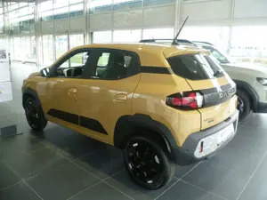 Dacia Spring Electric 65 Extreme/ CCS-Ladeanschluss Bild 3