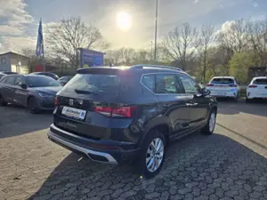 SEAT Ateca 1.5 TSI Style AT7/NAVI/SHZ+LHZ/KLIMA-AT/PDC/ALLWET Bild 4