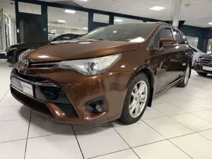 Toyota Avensis Touring Sports Business Edition/AHK/LED!