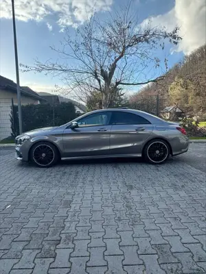 Mercedes-Benz CLA 180 CLA 180 Peak Edition Bild 2