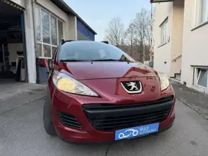 Peugeot 207 Tendance1. Rentnerhand nur 120000KM Bild 2