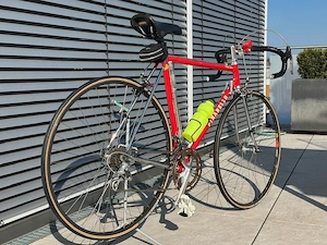 Pinarello Rennrad in Rot Chrom. sehr gepflegt, technisch einwandfrei, keine Stürze, sofortstartklar.