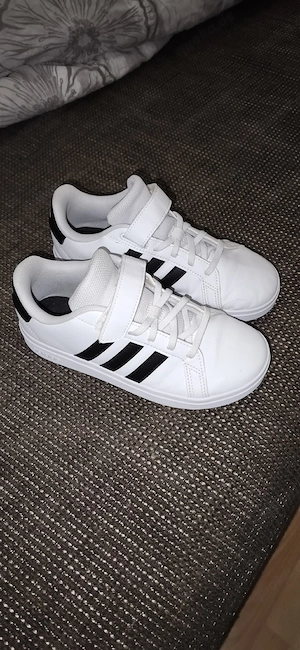 Adidas -kindertur Schuhe 