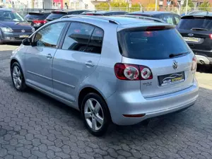 Volkswagen Golf Plus VI 1.6 TDI PDC / SHZ / TEMPOMAT Bild 4