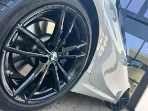 BMW 320 i M Sport Pro AdapLED DA PA RFK HuD HiFi 19" Bild 5