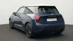 MINI Cooper E Favoured Trim 3-trg. BEV Head-Up DAB Bild 4
