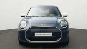 MINI Cooper E Favoured Trim 3-trg. BEV Head-Up DAB Bild 2