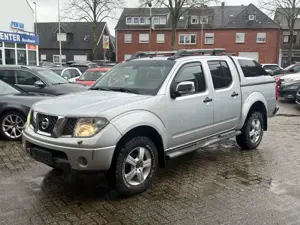 Nissan Navara Pickup Double Cab PLATINUM 4X4