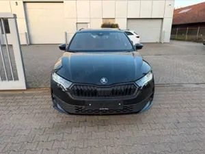 Skoda Octavia Sportline HUD*VIRTUAL*CANTON*KAMERA*ACC* Bild 5