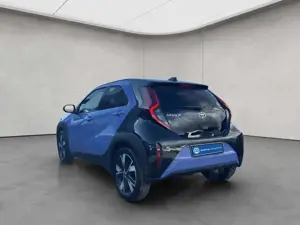 Toyota Aygo X X 1,5 Hybrid Teamplayer Bild 3