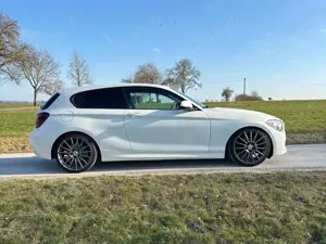 BMW 116 116i - M-Paket*Xenon*19Zoll*SHZ*Alcantara