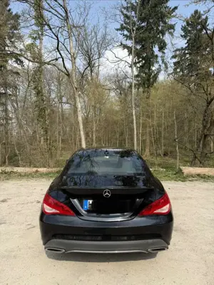 Mercedes-Benz CLA 200 d 7G-DCT Bild 5