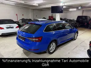 Skoda Superb 2.0 TDI Combi Ambition 4x4 *1.Hand*72tkm* Bild 3