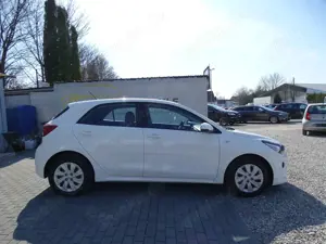 Kia Rio Bild 2