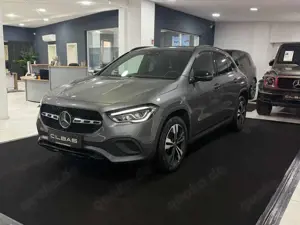 Mercedes-Benz GLA 200 URBAN 7G*WIDESCREEN*NIGHT*360 KAMERA*LED Bild 2