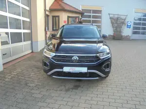 Volkswagen T-Roc T-Roc 1.5 TSI GOAL DSG AHK LED Navi Bild 2