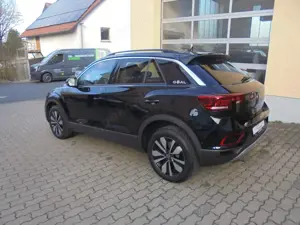 Volkswagen T-Roc T-Roc 1.5 TSI GOAL DSG AHK LED Navi Bild 5