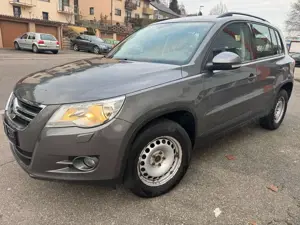Volkswagen Tiguan Freestyle pdc Service Neu Tüv Neu!!!!