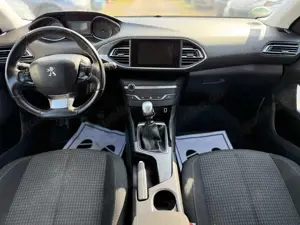 Peugeot 308 Active Bild 5