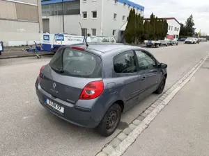 Renault Clio Expression Bild 5