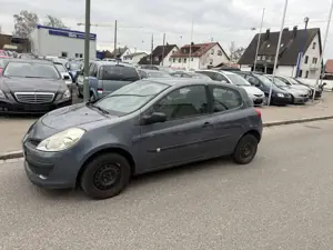 Renault Clio Expression Bild 2