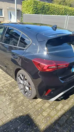 Ford Focus Focus ST X, SB5J., Pano, WP, Ganzjahresreifen Bild 3