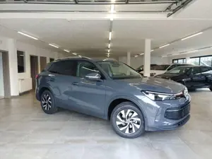 Volkswagen Tiguan 1.5 eTSI Life AHK/AppCon/Kam/EasyOpen/Side-LaneAss