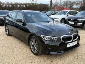 BMW 320 d Touring xDrive Sport Line LiveCockp Ambient