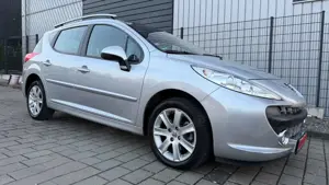 Peugeot 207 Bild 2