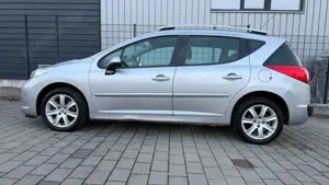 Peugeot 207 Bild 5